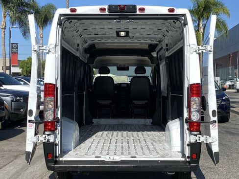 Used 2025 RAM ProMaster 3500 w/ Convenience Group FWD image 13