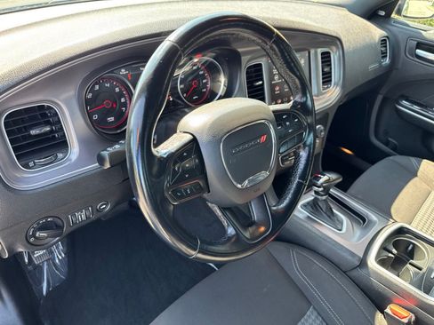 Used 2023 Dodge Charger SXT RWD image 19