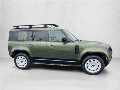 New 2026 Land Rover Defender 110 X-Dynamic SE AWD/4WD image 4