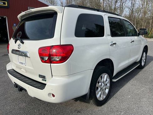 Used 2013 Toyota Sequoia Platinum image 3