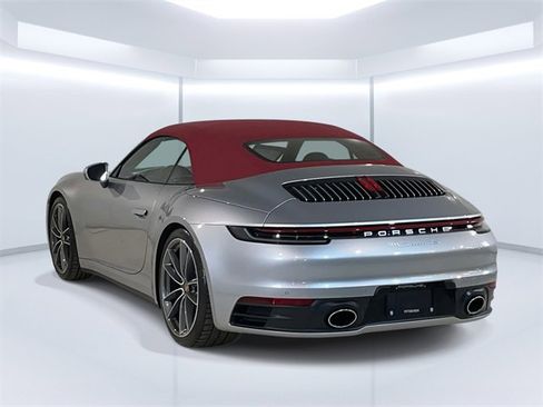 Used 2023 Porsche 911 Carrera 4S image 3