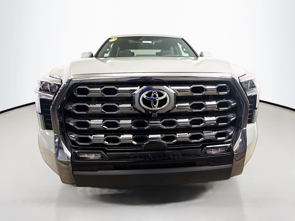Used 2025 Toyota Tundra Platinum AWD/4WD image 2
