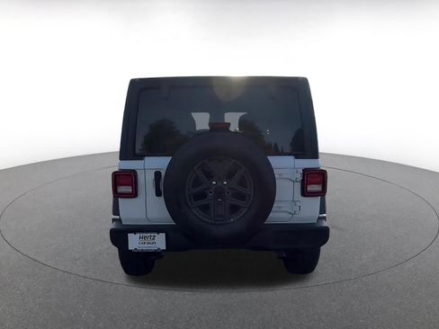 Used 2025 Jeep Wrangler Unlimited Sport AWD/4WD image 11