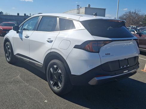 New 2026 Kia Sportage LX image 4