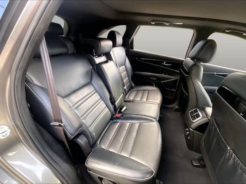 Used 2016 Kia Sorento SX w/ SXL Technology Package FWD image 20