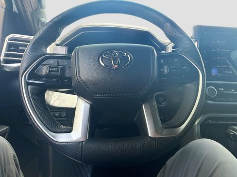 Used 2025 Toyota Tundra Platinum AWD/4WD image 12