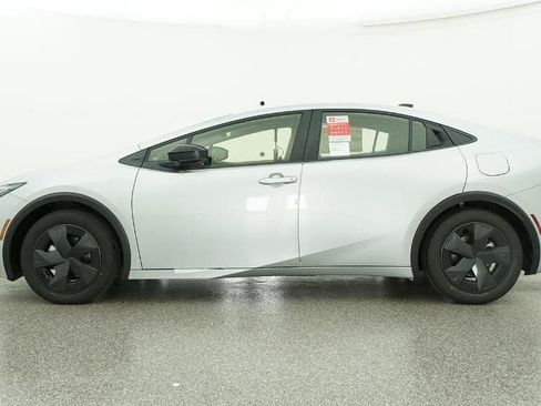 New 2026 Toyota Prius LE image 19