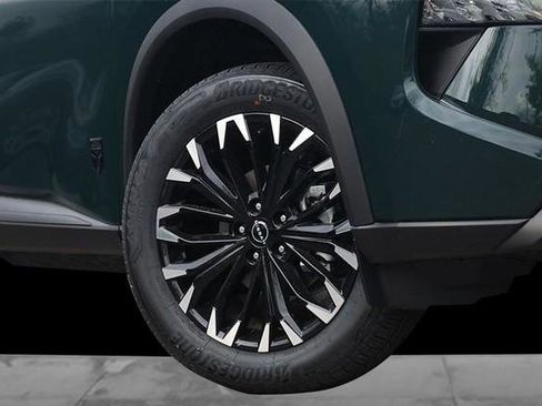 New 2026 Nissan Rogue SV AWD/4WD image 3