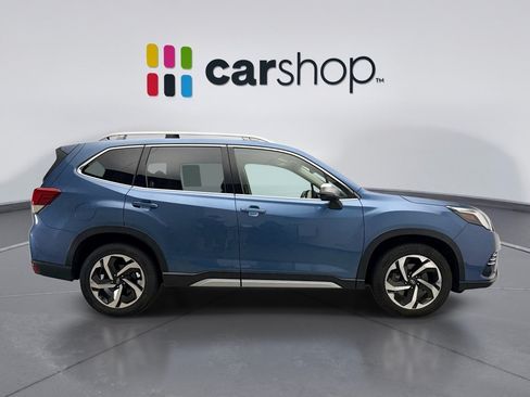 Used 2022 Subaru Forester Touring AWD/4WD image 6