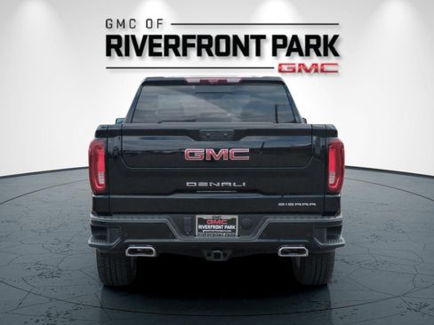Used 2026 GMC Sierra 1500 Denali w/ Technology Package AWD/4WD image 4
