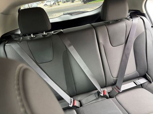 Used 2025 Buick Encore GX Preferred image 32