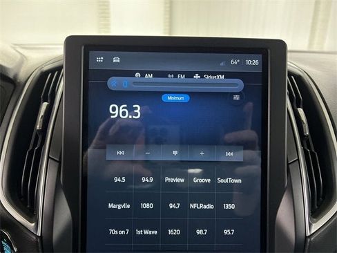 Used 2024 Ford Edge Titanium image 13