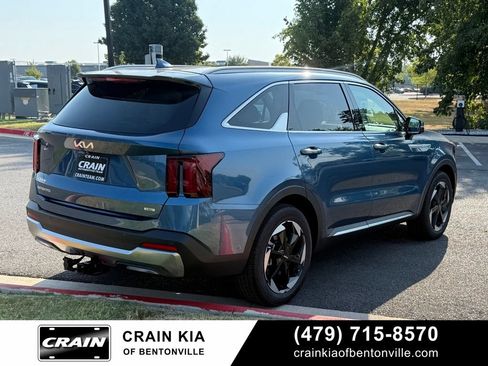 Certified 2026 Kia Sorento EX w/ EX Premium Package FWD image 7