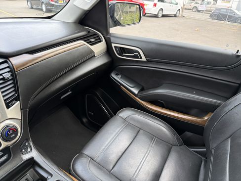 Used 2019 GMC Yukon XL Denali AWD/4WD image 26