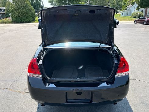Used 2015 Chevrolet Impala LT w/ LT Sunroof Package FWD image 15
