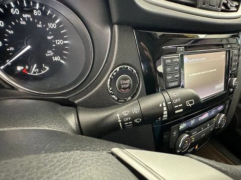 Used 2016 Nissan Rogue SV w/ SV Premium Package FWD image 23
