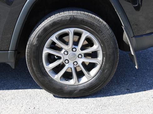 Used 2015 Jeep Grand Cherokee Limited image 28