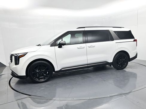 Certified 2025 Kia Carnival SX Prestige FWD image 4
