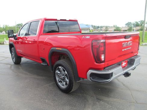 Used 2025 GMC Sierra 2500 SLE w/ SLE Value Package; AWD/4WD image 9