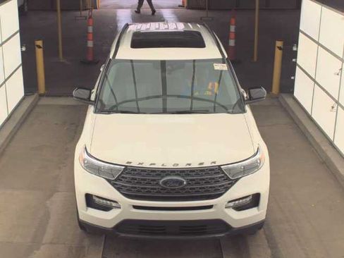 Used 2023 Ford Explorer XLT w/ Equipment Group 202A AWD/4WD image 2
