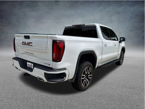 Used 2026 GMC Sierra 1500 AT4 w/ AT4 Premium Package AWD/4WD image 9