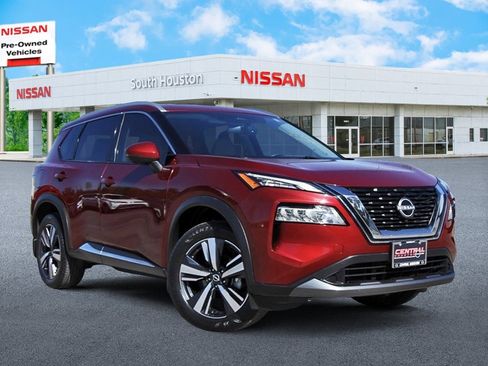 Used 2023 Nissan Rogue SL image 1