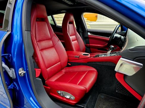 Used 2015 Porsche Panamera S image 75
