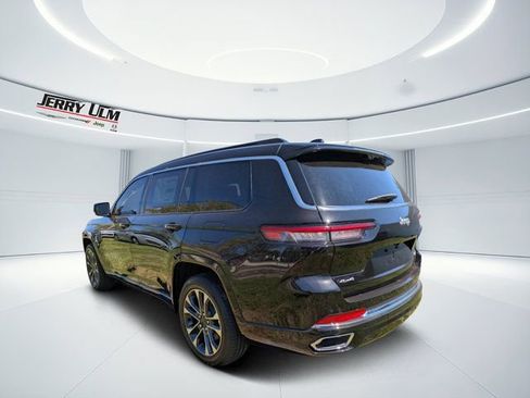 New 2025 Jeep Grand Cherokee L Overland w/ Luxury Tech Group IV image 5