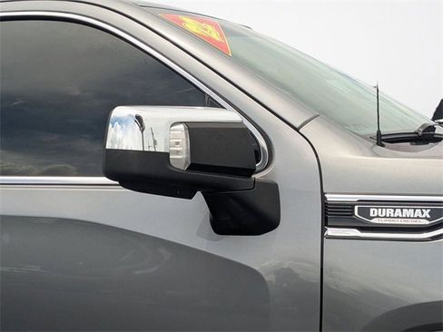 Used 2022 GMC Sierra 1500 SLT w/ SLT Premium Package image 17