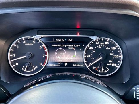 Used 2022 Nissan Rogue SV w/ SV Premium Package image 12