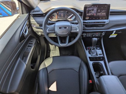 New 2026 Jeep Compass Latitude image 14