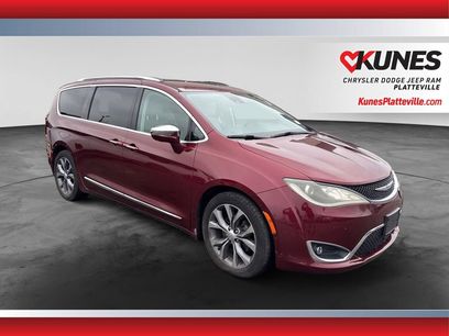Used 2017 Chrysler Pacifica Limited w/ UConnect Theater Package