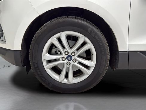Used 2020 Ford Edge SEL w/ Convenience Package image 28