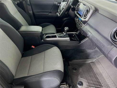 Used 2023 Toyota Tacoma TRD Off-Road image 27