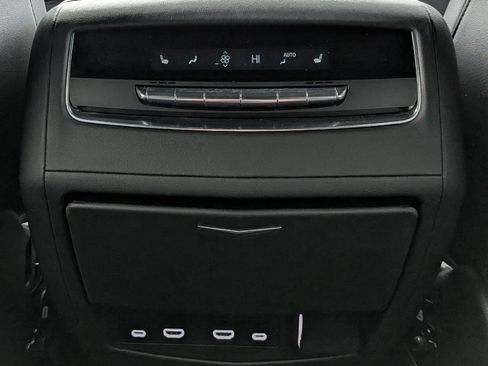 Used 2021 Cadillac Escalade ESV Sport w/ Driver Assist Tech Package AWD/4WD image 23