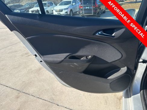 Used 2017 Chevrolet Cruze LT w/ Convenience Package image 14