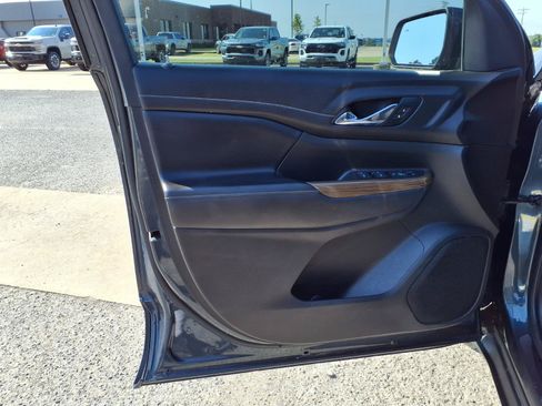 Used 2020 GMC Acadia SLE AWD/4WD image 17