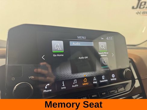 Used 2023 Nissan Pathfinder Platinum FWD image 22