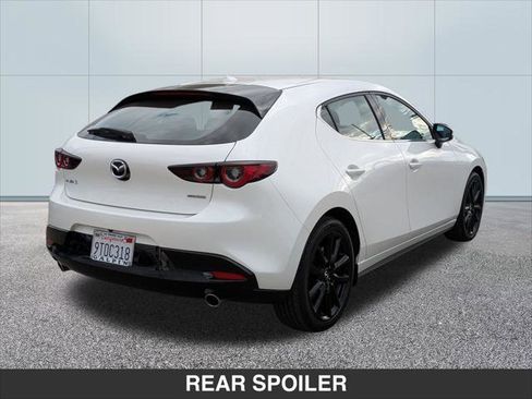 Used 2025 MAZDA MAZDA3 2.5 S Hatchback w/ Premium Pkg image 5