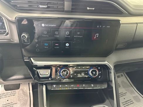 New 2025 GMC Sierra 2500 Denali w/ Denali Reserve Package image 21