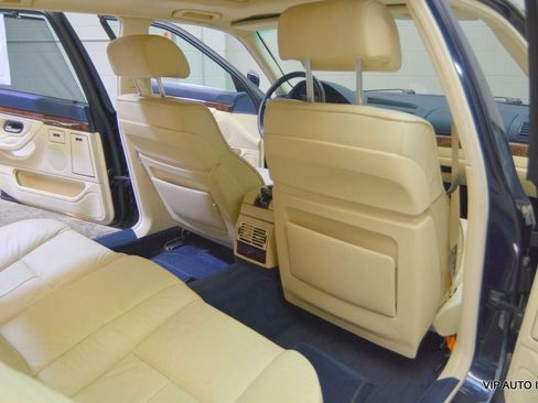 Used 2001 BMW 740iL RWD image 29