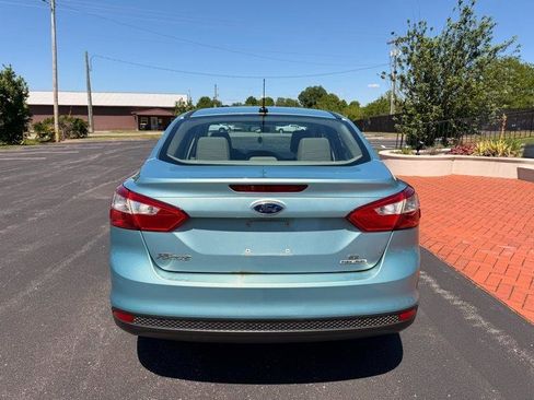 Used 2012 Ford Focus SE FWD image 7