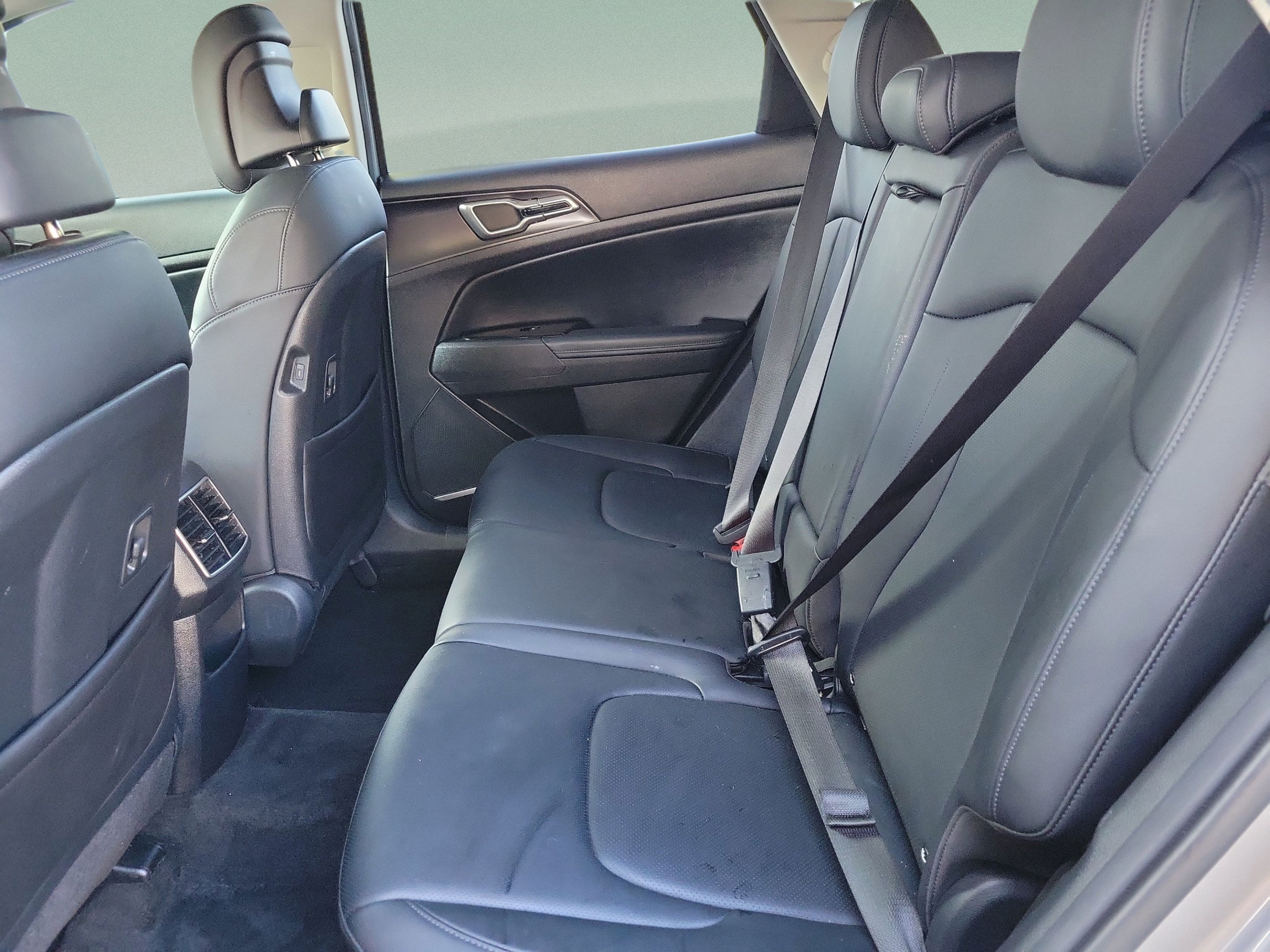 Certified 2024 Kia Sportage EX FWD image 7