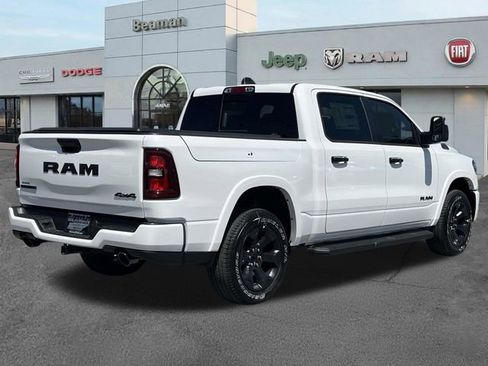 New 2026 RAM 1500 4x4 Crew Cab image 7