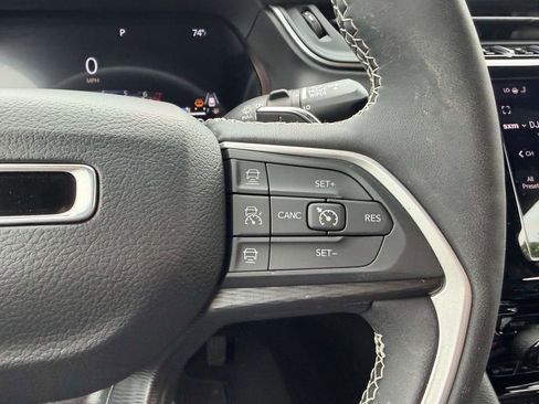 Used 2023 Jeep Grand Cherokee Altitude AWD/4WD image 34