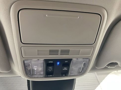 New 2026 Honda Odyssey Elite image 17