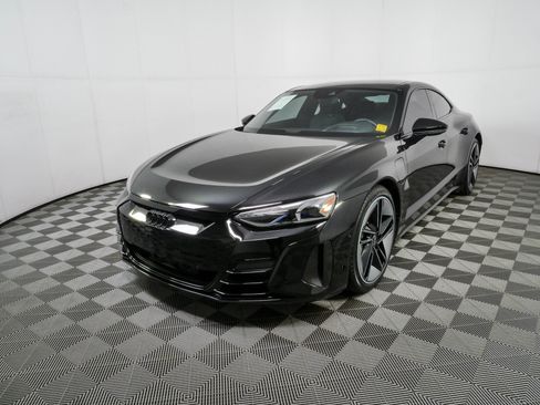 Used 2023 Audi RS e-tron GT w/ Ceramic Brake Package AWD/4WD image 27