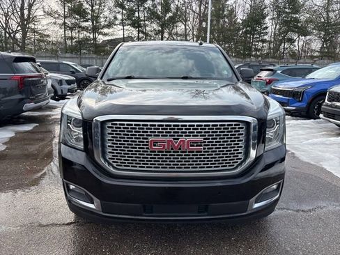 Used 2017 GMC Yukon Denali w/ Open Road Package image 2