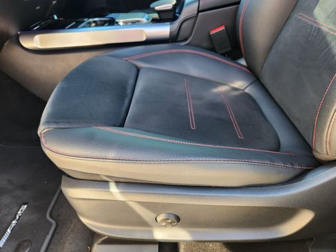 Used 2023 Mercedes-Benz EQB 300 300 image 25