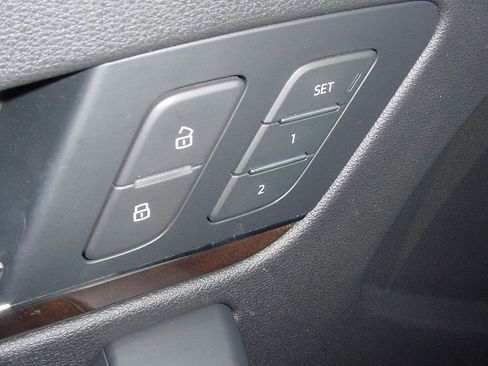 Used 2019 Audi Q5 2.0T Premium Plus image 30